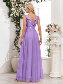 Vestido de dama de honor formal de línea A con escote en V sin mangas, bordado y de malla, vestido de fiesta elegante, vestido de invitado de boda formal, vestido de ceremonia de graduación, vestido de noche de primavera - Púrpura malva - Ver 6