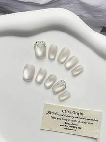 10 Móng Tay Giả Kim Cương Chấm Trắng Mắt Mèo Chất Lượng Cao, Làm Thủ Công, Có Màu Trắng Tự Nhiên, Hình Vuông Cao Cấp, Thích Hợp Cho Các Cô Gái Và Phụ Nữ Đeo Trong Các Buổi Tiệc Khiêu Vũ Và Các Buổi Gặp Gỡ. Móng tay giả được tặng kèm keo dán dạng gel và miếng dán bảo vệ. - trắng - Xem 4