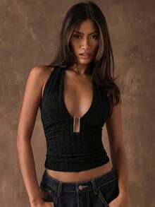 Top halter corto con espalda descubierta y nudo delantero, de tela texturizada y unicolor, para mujer, ideal para vacaciones en la playa - Negro 2 - Ver 2