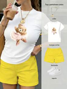 Conjunto de blusa y pantalones cortos para mujer, artesanía de estampado térmico de alta definición, patrón de oso cartoon con vestido de ballet, combinación de rosa y marrón estilo juvenil - Camiseta blanca + pantalón corto amarillo - Ver 6