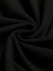 100% Pure Cotton, Breathable And Gentle On The Skin. Classic Crew Neck Design, Slim Fit, And Flattering For All Body Types. Fashionable Print With A Minimalist Style And High-Quality Finish. Unisex Design Perfect For Matching Outfits, Ideal For Everyday Wear, Dates, Leisure, And Streetwear – Versatile And Timeless. - 黑色 - 查看 6