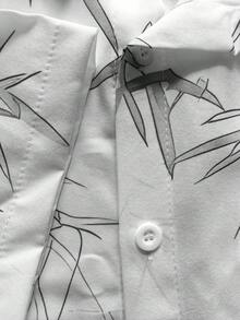 Hawaiian Bamboo Leaf Print Men's Button-Down Lightweight Loose Pocket Short Sleeve Shirt - White - View 5