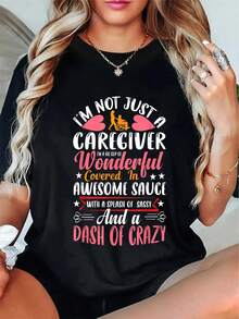 Camiseta Divertida para Cuidadores de Tallas Grandes con Estilo Curvo - Lema "Soy Más que un Simplemente Cuidador" con íconos (enfermera, médico, asistente de cuidados) - Camiseta 100% casual de manga corta - Una idea de regalo para trabajadores de la salud - Corte elástico y relajado - Negro - Ver 6