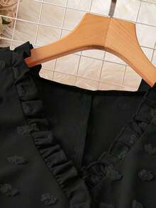 Blusa sin mangas de talla grande para vacaciones casuales con parches de puntitos suizos de mezcla de estilos y dobladillo con volantes - Negro - Ver 3