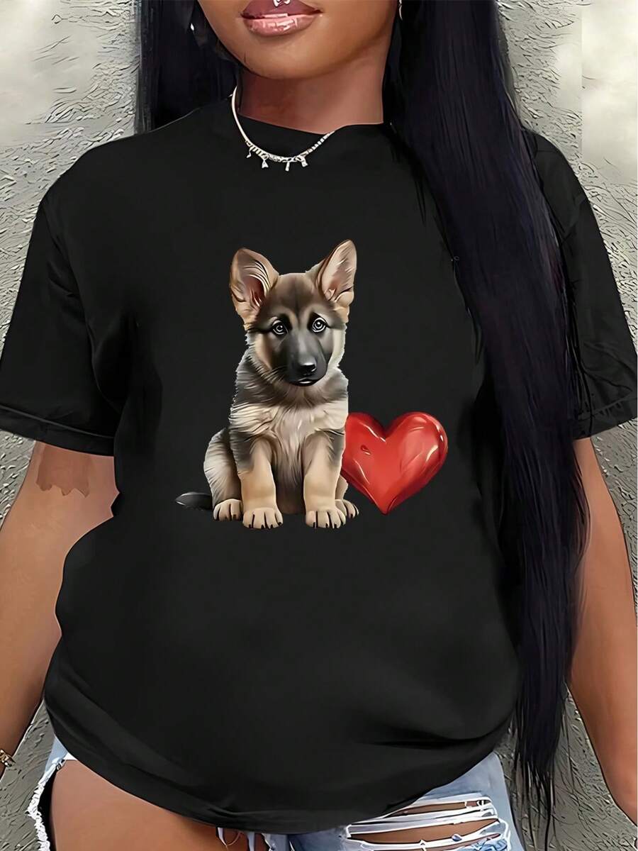 Camiseta de manga corta, ligera y duradera, con diseño de un cachorro de pastor alemán y un corazón rojo, es perfecta para el ocio en casa o actividades al aire libre, lo que la convierte en una opción ideal para los amantes de los perros, ya sea en la sala de estar o en el jardín. camisas de mujer - Negro - Ver 1