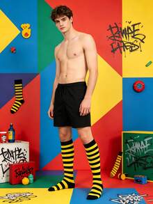 1 Pair Men's Striped Mid-Calf Socks, Casual, Breathable, Sweat-Absorbent, Anti-Odor, Suitable For Daily Life, Style Randomly Sent - Multicolor - View 2
