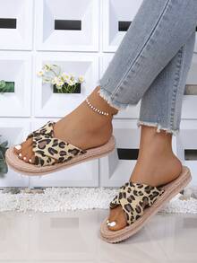 Leopard Print Sexy Polyester Fiber (Polyester) Animal Pattern Slippers, Lightweight And Convenient For Summer Vacation - Beige - View 1