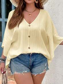 Blusa de manga de murciélago con cuello en V y textura para tallas grandes - Amarillo claro - Ver 6
