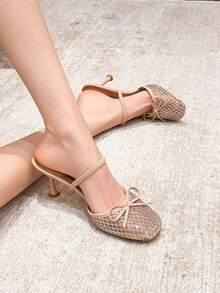 Xin Jing Shoes Giày cao gót nữ thanh lịch, gợi cảm, kiểu nơ buộc cổ, thời trang đa năng, mũi tròn, đính đá, quai lưới, gót trung bình, thích hợp đi làm. - Màu Khaki - Xem 6