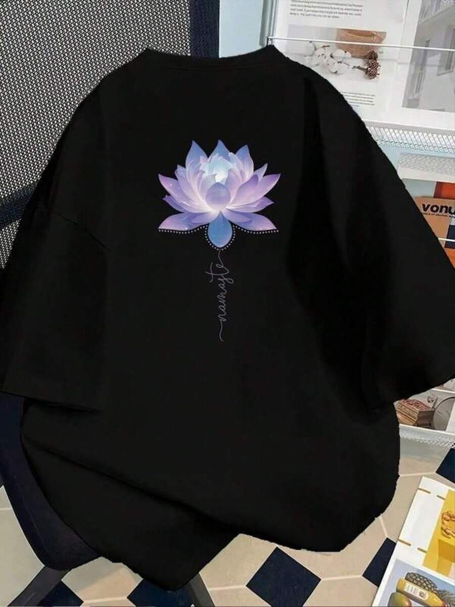 Camiseta negra informal de manga corta con cuello redondo para hombre,Camisetas Para Mujer Camiseta oversize floral elegante con diseño de loto moderno, cómoda y ligera, apta para cualquier ocasión, ideal para jóvenes y adultos, disponible en negro y en varias tallas, moda mujer,  2023. - Negro - Ver 1