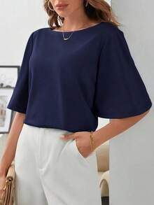 Camiseta elegante y minimalista de mujer con cuello de barco, hombros caídos y mangas cortas, de unicolor - Azul marino - Ver 4