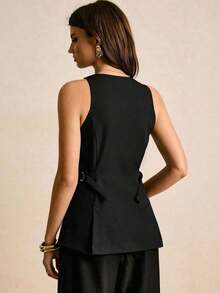 Camiseta sin mangas ajustada de mujer con cuello en V y botones delanteros de unicolor - Negro - Ver 7