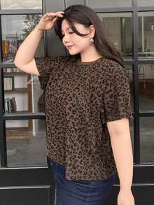 Plus Camiseta de manga corta de cuello redondo con ajuste holgado y estampado de leopardo - Marrón - Ver 3