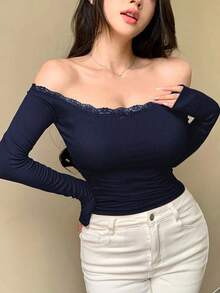 Camiseta ajustada para mujer con hombros descubiertos, con encaje y lazo de contraste, manga larga, top con hombros descubiertos - Azul marino - Ver 3