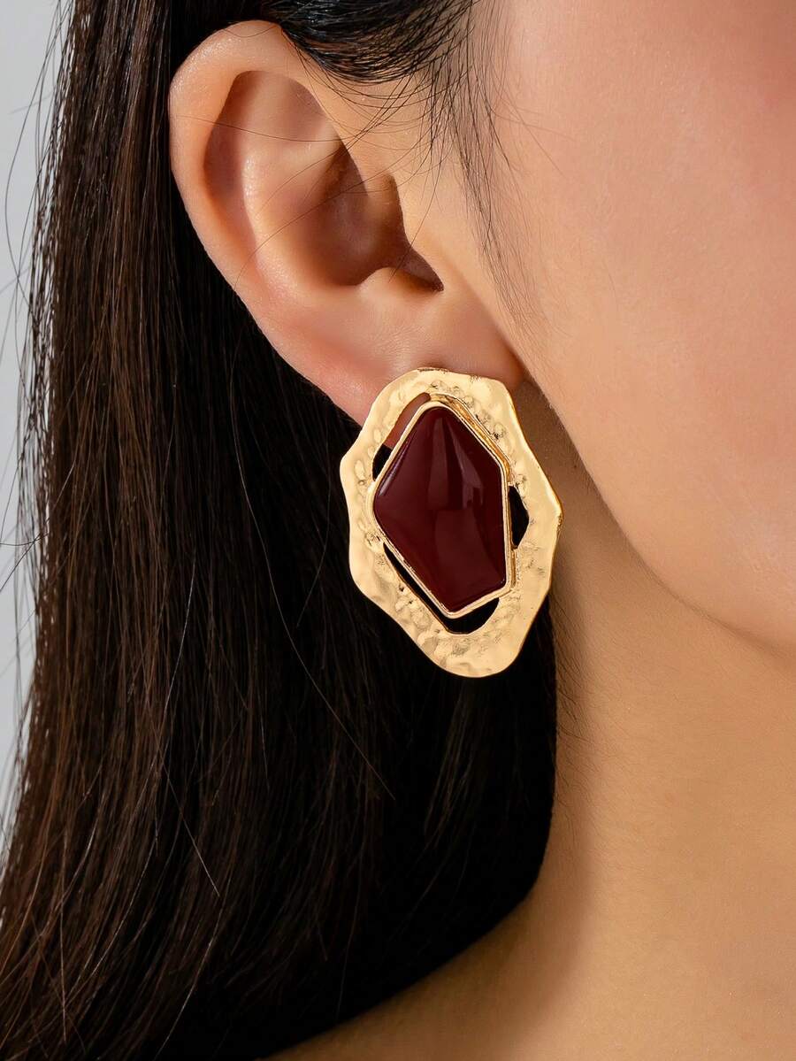 1 Pair Asymmetrical Geometric Shape Stud Earrings, Classic Textured Versatile Daily Wear - Burgundy - View 1