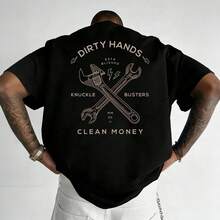 Camiseta con estampado gráfico de llave inglesa "Manos Sucias, Dinero Limpio", camiseta con estampado gráfico estilo ropa de trabajo, top de manga corta de tela cómoda. - Negro - Ver 2