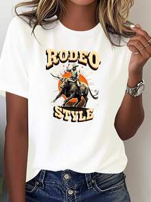 ropa de mujer Camiseta Gráfica de Vaquera Occidental para Mujer - 100% Suave y Casual con Diseño de Cowboy & Toro, Estampado de Eventos Rodeo e Equitación al Toreo, Confort Todo-Tiempo Ideal para Fiestas Temáticas Country Western o Atuendos Informales, Patrón Geométrico, Lavable a Máquina, Corte Relajado, Audaz Estilo Rodeo Siluetas del Vaqueiro y el Buey, Colores Vivaces, Prenda Ocasional Inspired en la Moda Del Lejano Oeste camisas de mujer - Blanco - Ver 1