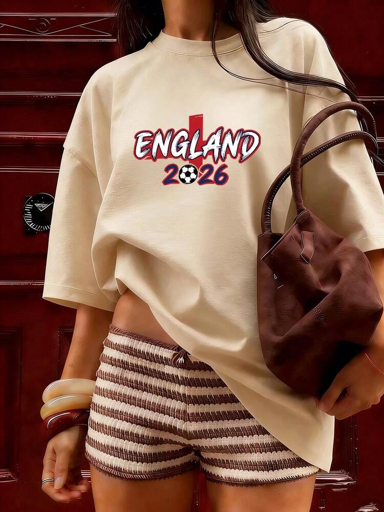 T-Shirt With "ENGLAND 2026" Text And Soccer Ball. Fashionable Short-Sleeved T-Shirt For Spring And Summer 2026, Made In Mexico, 180 Grams. Cartoon Print, Couple Design, Suitable For Indoor Or Outdoor Wear. Crew Neck, Unisex, Ideal For Office And Leisure. One-Pack. - APR-P631577SLNDXZGY602 - 查看 4