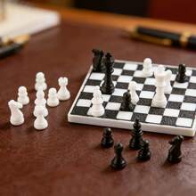 3D Printed Mini Chess Set, Miniature Chess Board House, Desktop Decor Accessories, Suitable As Gift For Chess Lovers, Students, Family, Back To School, Birthday, Souvenir - Miniature Chess - View 5