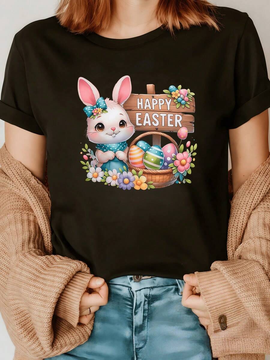 Conejo de Pascua rodeado de huevos de colores y flores primaverales que simbolizan alegría renovación y esperanza camiseta de mujer casual cómoda ideal para celebrar la Pascua - Negro - Ver 1