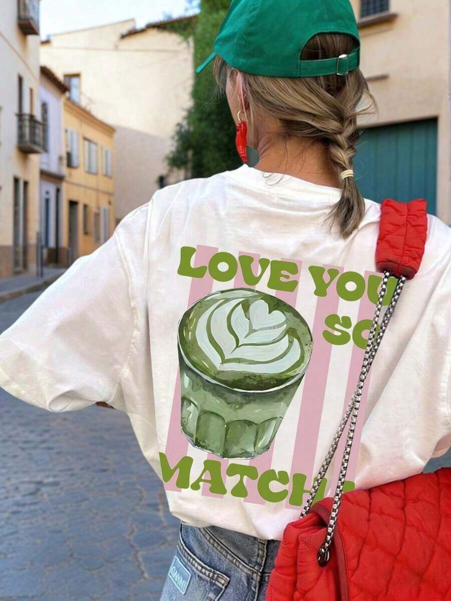 ropa de mujer Camiseta de manga corta con estampado de matcha y café, estilo minimalista de verano, cuello redondo, casual, con efecto tie-dye, blusa blanca versátil y elegante para mujer, camisas de mujer - Blanco - Ver 1