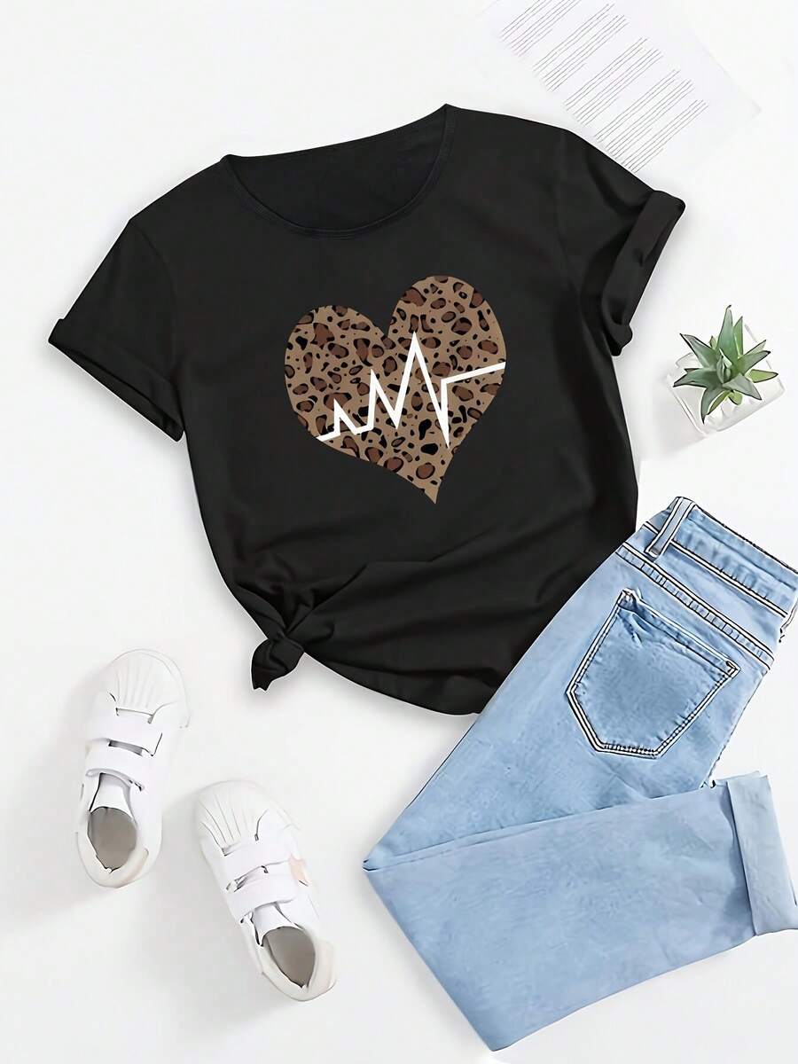 Women's Casual Cotton T-Shirt With Round Neck - Leopard Print With EKG Heart-Shaped Line Art - Loose Fit, Short Sleeves, Round Neck, Medium Elasticity Breathable Fabric, Suitable For Plus Sizes, Machine Washable, Comfortable For Everyday Wear, Fun Print T-Shirt, Soft Texture. - 黑色 - 查看 1