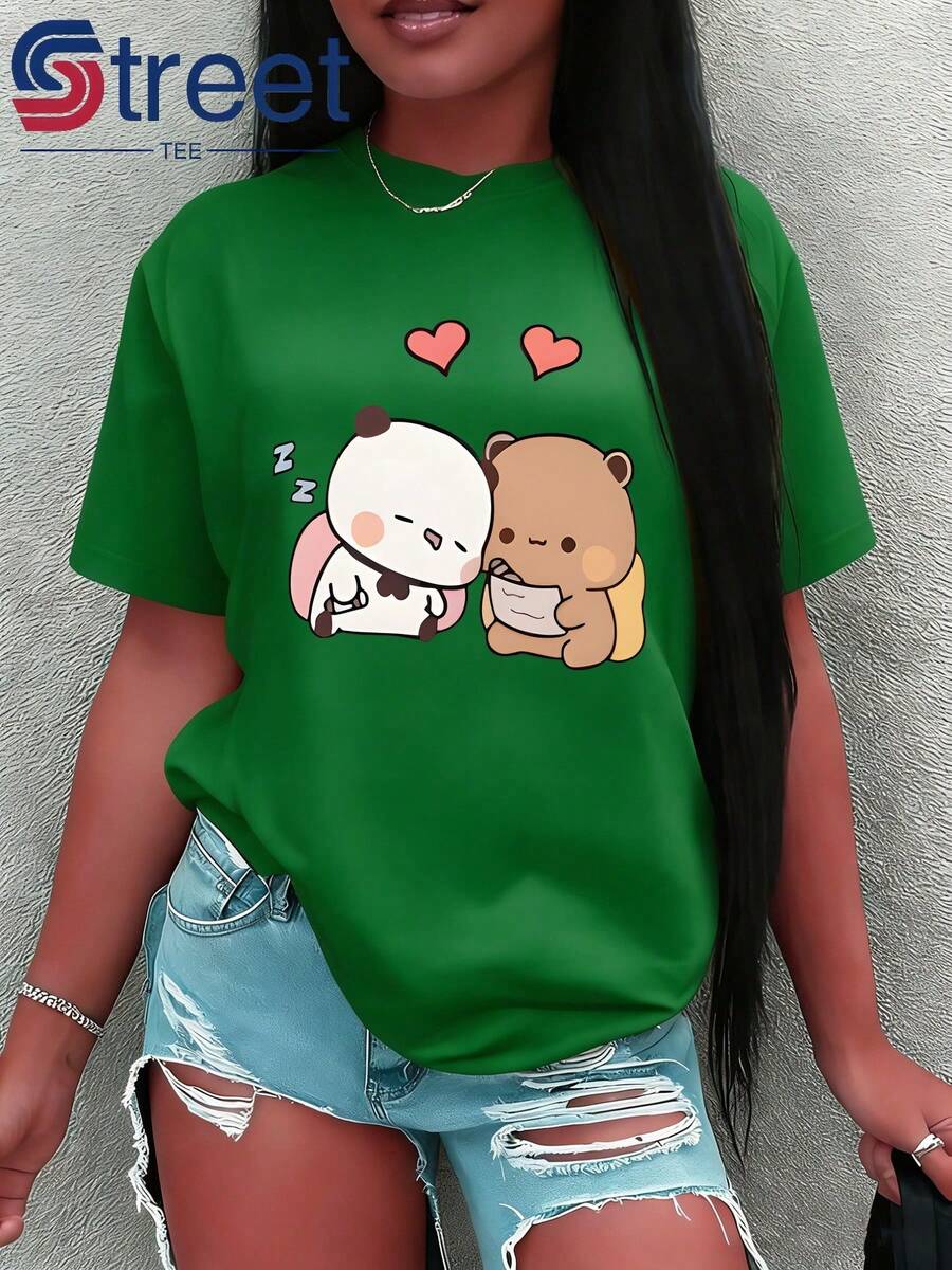 Women's Casual Short-Sleeve T-Shirt, Ideal For Summer Vacations, Featuring Panda And Brown Bear Appliqués And A Heart Design. A New Fashion For Women In 2026. Soft And Cute, With A Relaxed Style And Loose Short Sleeves. Simple, Elegant, Versatile, Fashionable, Comfortable, And A Great Casual Sports Top. Made Of Soft, Machine-Washable Fabric, Perfect For Spring And Summer. Suitable For Outdoor Activities And Everyday Wear. - 綠色 - 查看 1