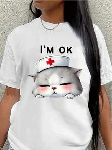 Camiseta de manga corta, ligera y duradera, con un lindo diseño de una enfermera gata y la frase impresa 'I'M OK', es perfecta para uso casual en casa o en la oficina, ofreciendo una experiencia de uso cómoda para el día a día.blusas para mujer>ropa - Blanco - Ver 6