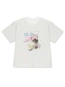 Women's Blouses: Casual Women's T-Shirt: Stylish Women's Off-The-Shoulder T-Shirt With A "Princess Cat + Colorful Korean Characters + Love Stars" Print. This Short-Sleeved T-Shirt Features Soft And Adorable Korean-Inspired Elements. Comfortable And Soft Against The Skin, It's Perfect For Those Who Prefer A Sweet And Feminine Style For Everyday Wear. - 白色的 - 查看 8
