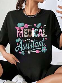 Camiseta de asistente médica para mujer, bonito regalo para enfermeras y profesionales médicos con diseño de caduceo, píldora y flor, camiseta blanca de talla grande. Playera holgada para mujer. - Negro - Ver 1