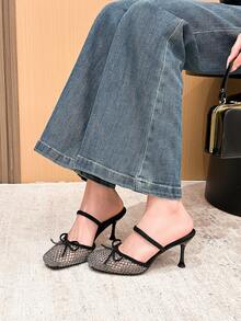 Xin Jing Shoes 女士优雅休闲性感蝴蝶结高跟鞋，时尚百搭圆头水钻网带通勤中跟凉鞋 - 黑色 - 查看 5
