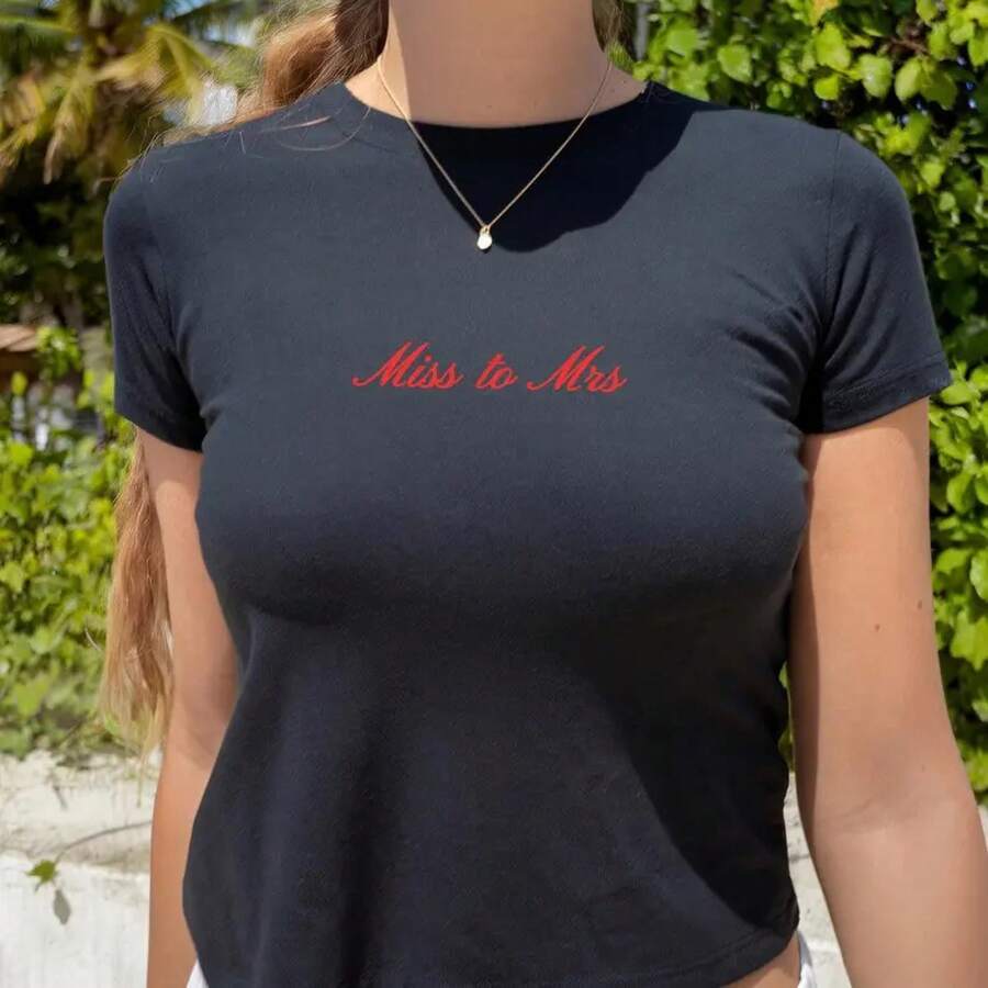 Bachelorette Party T-Shirt, Minimalist Wedding T-Shirt, Cute Retro Bachelorette Party T-Shirt, Fashion T-Shirts, Tops, Comfortable T-Shirt - 黑色 - 查看 1