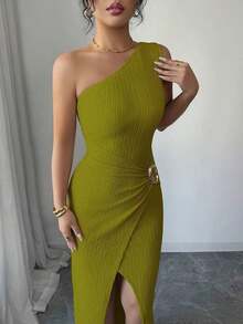 New Women's Sexy Solid Color Maxi Dress With Asymmetrical Shoulder, Twisted And Ruched, Asymmetrical Neckline, Knit Texture And Fitted Style, Twisted Design With Slit, Elegant Outfit For Women, Dress For Spring/Summer Party, Vacation, Valentine's Day - 酒紅色 - 查看 3