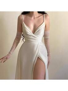 Apricot Satin Women's Dress With Deep V-Neck, High Side Slit, Thin Straps With Draped Detail, Elegant Maxi Design Ideal For Evening Parties, Graduations And Formal Winter Events, Glamorous Style Perfect For Celebrations And Elegant Dinners - 杏色 - 查看 2