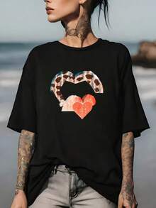 Playeras de Mujer de Algodón Oversize Moda 2026 con Estampado de Leopardo y Corazón - Adecuada para salidas familiares, uso en la oficina y regalos de vacaciones - Camiseta de mujer de 180g, moderna y cómoda - Diseño moderno para uso casual de verano - Top de manga corta, suave y sencillo para uso diario. - Negro - Ver 1