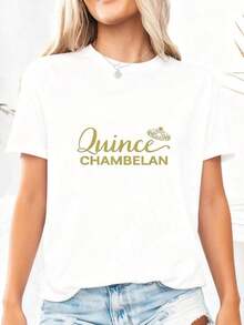 Quince Chambelan & Elegant Gold Crown, Women's Short-Sleeved T-Shirt With Elegant Text, Comfortable, Soft And Lightweight Fabric, Ideal Gift For Quinceañera Enthusiasts Or Lovers. 100% Cotton. - 白色 - 查看 3