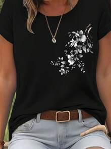 Short-Sleeved T-Shirt With A Fresh Blue Forest-Style Floral Print, Regular Fit And Round Neck, Women's Clothing For Spring And Summer, Casual Outdoor Fashion, Lightweight And Breathable Fabric, Ideal For Gifts For Daughters, Sisters, Birthday Gifts - 黑色 - 查看 1