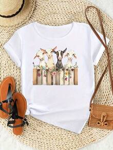 Women's Plus Size Fashion Clothing With Four Sheep Standing Behind A Wooden Fence, Adorned With Flowers, Elegant For Parties, Loose But Fitted Cut, Soft, Machine Washable, Stretchy, With Round Neck And Short Sleeves - 白色 - 查看 1