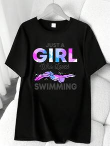 T-Shirt With A Girl Swimming Print. Available In 6 Colors, Short Sleeves, Round Neck, High-Stretch Casual Sports Top. Machine Washable. Suitable For Spring And Summer. Can Be Worn In All Seasons. Women's Clothing. Elegant Party Outfit, T-Shirt For Stylish Ladies, Blouses Suitable For Curvy Women, Casual Wear, Cool And Breathable Summer Wear, Fun Letter Print. - 黑色 - 查看 1
