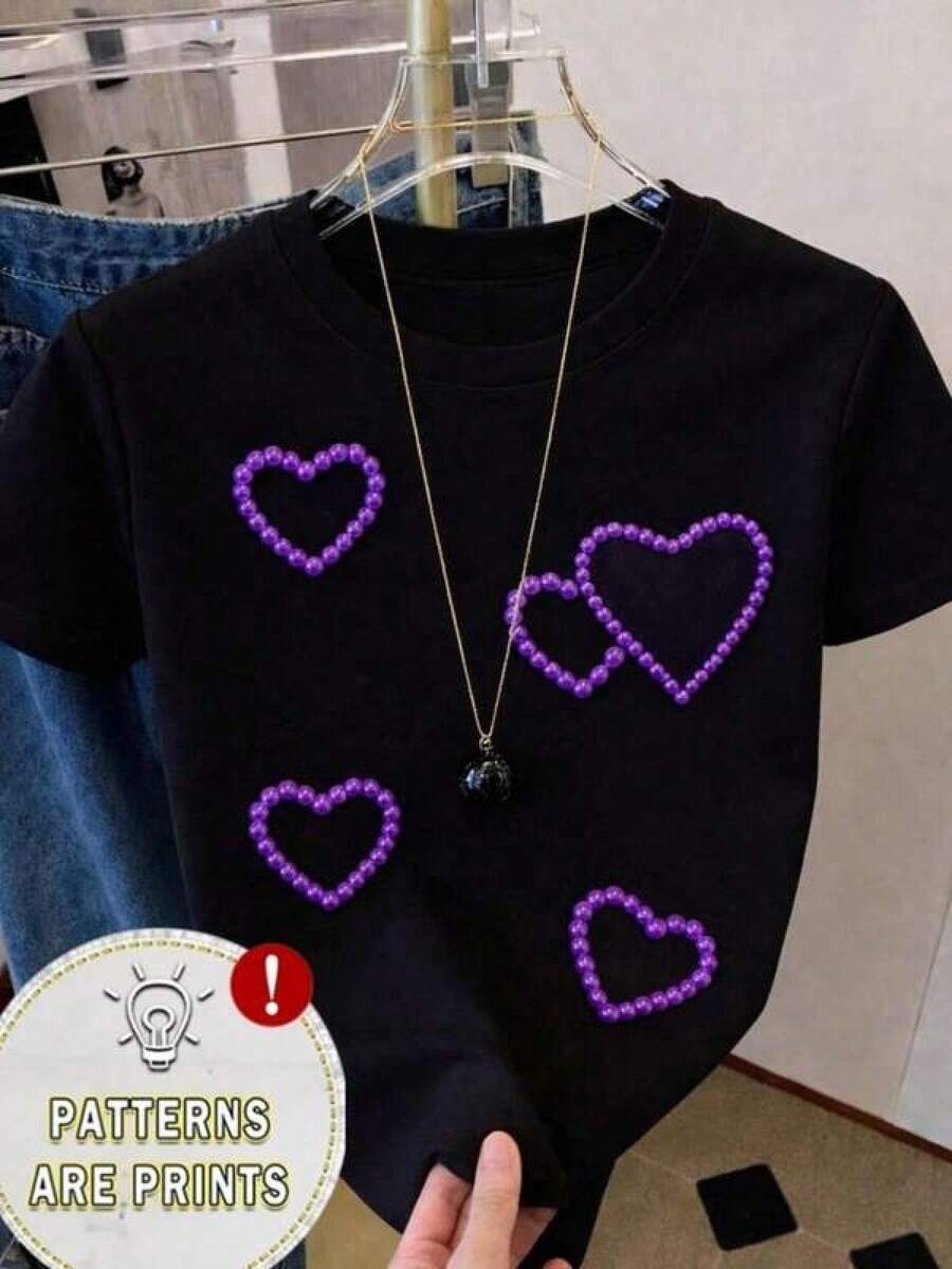 1pc Camisetas Para Mujer Camiseta Y2K negra con estampado de corazones púrpuras bordados ideal para lucir un estilo único y moderno en cualquier ocasión. Diseñada pensando en la  actual, perfecta para los amantes de la moda juvenil en México. ¡Exprésate con este diseño exclusivo! Camiseta De Manga Corta De Algodón - Negro - Ver 1
