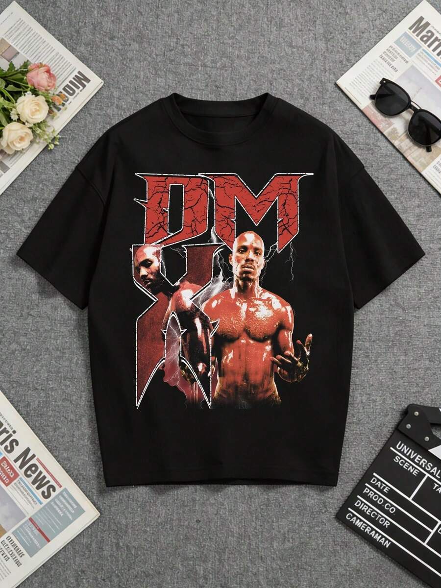 Camiseta negra vintage de moda para hombre, moderna y divertida, con un llamativo diseño de patrón "DMX", perfecta para salidas informales o para el gimnasio.Ligera y cómoda, es una camiseta versátil de estilo urbano para el día a día, adecuada tanto para hombres como para mujeres. - Negro - Ver 1