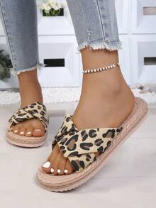 Leopard Print Sexy Polyester Fiber (Polyester) Animal Pattern Slippers, Lightweight And Convenient For Summer Vacation - Beige - View 4