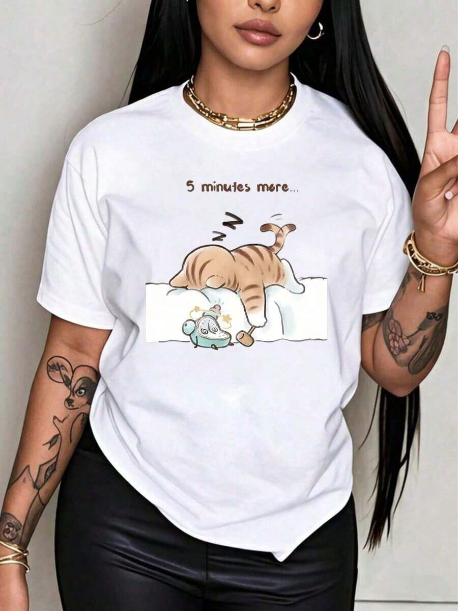 Women's Short Sleeve Crew Neck Printed T-Shirt, Funny Graphic Design Of A Cat Sleeping On An Alarm Clock (5 More Minutes), Unisex Casual T-Shirt For Men And Women With Cute Animal Design, Ideal For Holiday Gifts, Women's Blouses, Shirt - 白色 - 查看 1