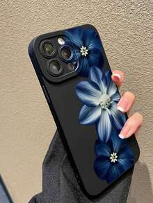 Floral Fashion 花卉印花鏤空磨砂黑手機殼，適用於 iPhone 16/11/16pro/16plus/16promax/16e/15Promax/13/14/12/XS/XR/7G/8P、Galaxy S25/S25PLUS/S25 Ultra/A16/A36/A26/A56/A50/A12/A32/A52/A72/A51/A21S/A13/A14/S24/S24PLUS/S24Ultra/S20/S23/S22/A53/S20FE/S21、11/12Pro/12/12X/13Pro/14Pro/15Pro/X3pro/10/9/Note9/12c/Note11pro/Note8Pro/9C/9a - 彩色 - 查看 3