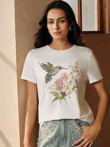 Women's Printed T-Shirt, New Summer T-Shirt For Women, Casual, Beaded, Hummingbird And Flower Print, Round Neck, Short Sleeve, Soft Style, Versatile, Slim Fit, Casual Summer Top. - 白色 - 查看 6