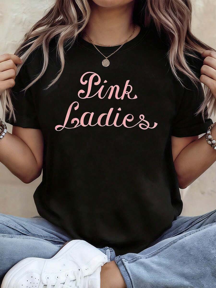 Women's Tops, Women's T-Shirts, Mother's Day, Casual Blouses For Ladies, Women's Tops, 2000s Style, Pink Ladies Retro T-Shirt - Vintage Cursive Slogan Short Sleeve Top With TV Show Icon, Not A Blouse, Suitable For Spring/Summer Casual Wear, Machine Washable Clothing For Movie Fans. - 黑色 - 查看 1