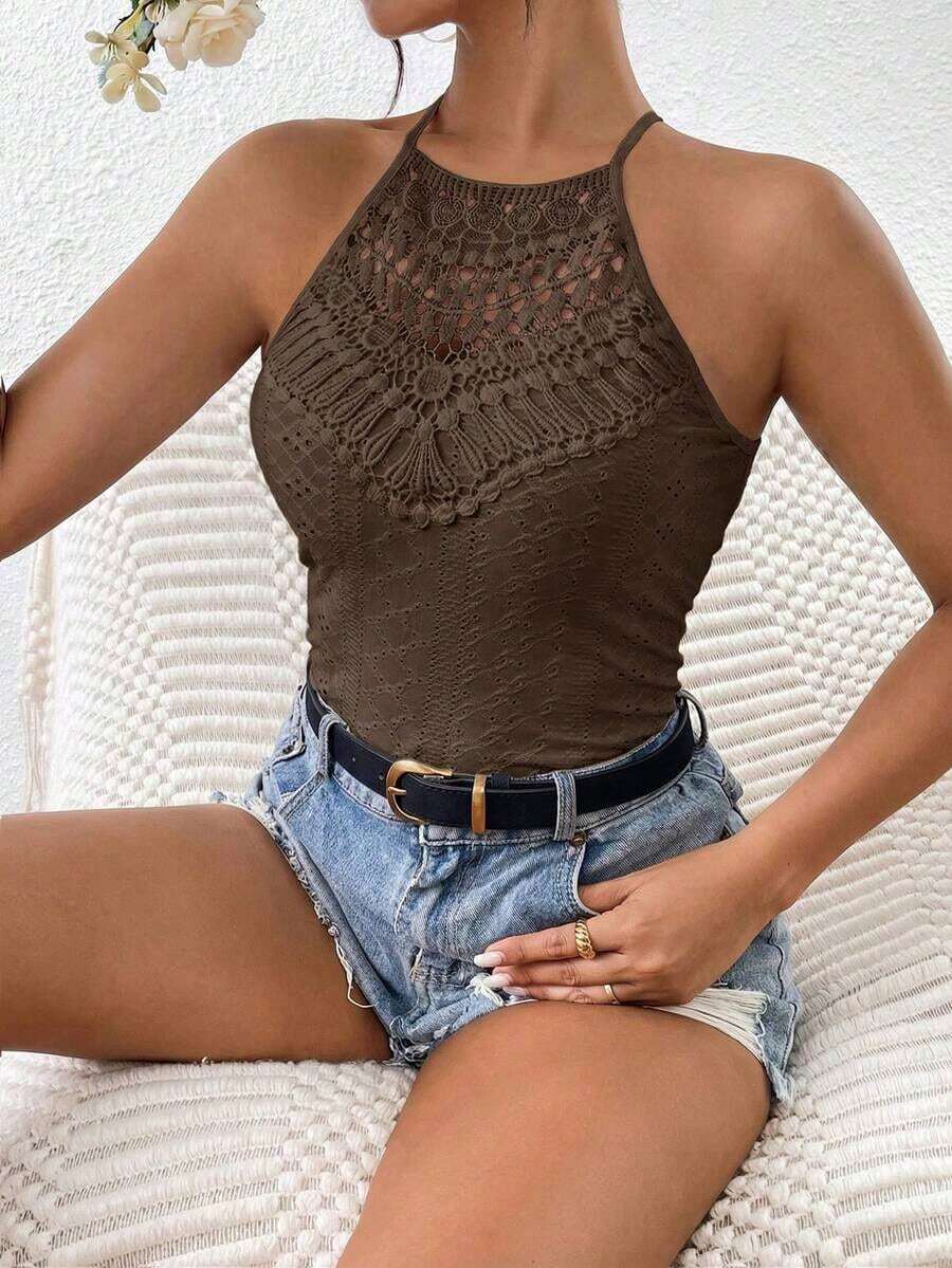 Frenchy Top sin mangas ajustado con cuello de halter y encaje de contraste para vacaciones de mujer - Café integral - Ver 1