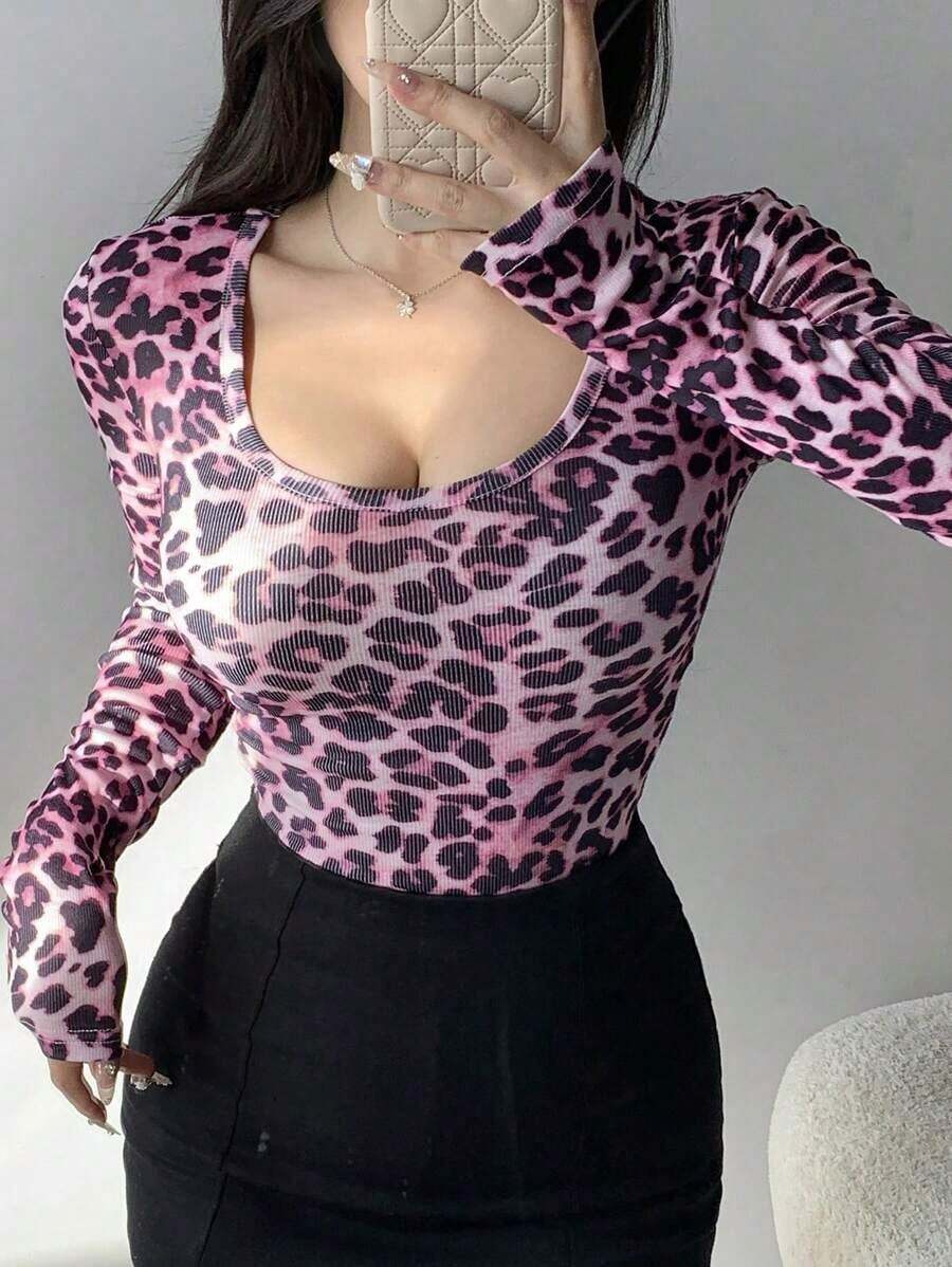 Camiseta de mujer de ajuste ceñido con cuello en U, ropa de otoño con mangas largas para mujer - Rosa - Ver 1