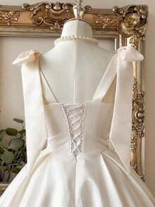 Elegante y lujoso vestido corto de cóctel de línea A con pliegues, tirantes de satén con lazo y lentejuelas en color caqui - Blanco - Ver 7