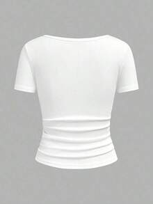 Camiseta blanca básica, casual y sencilla con cuello en V, manga corta, ajustada, con fruncido lateral, acanalada y elástica para mujeres, para el verano - Blanco - Ver 2
